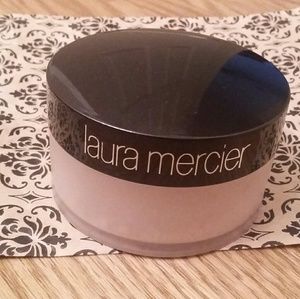 laura mercier